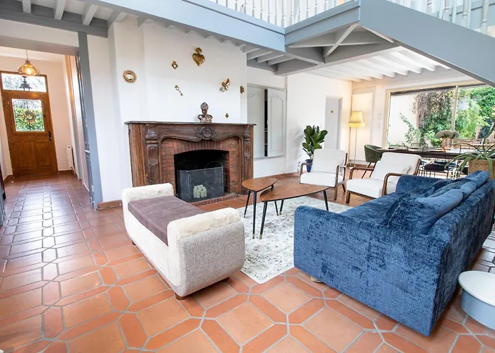 Alexandre Iii Villa Dijon